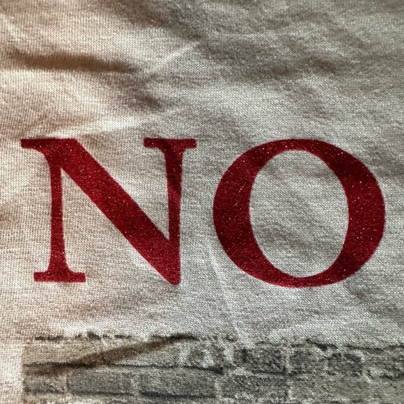 Hot Topic No Doubt Graphic Tan T-Shirt with Red Glitter lettering - Picture 7 of 8